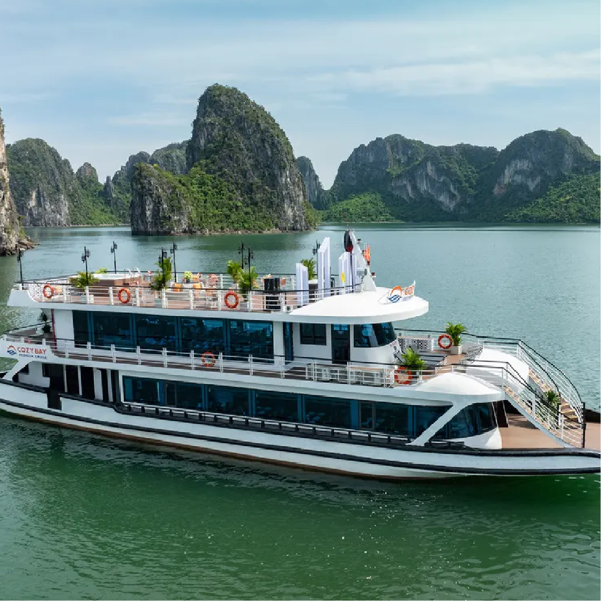 Ha Long Bay Tour (1 Day Trip)