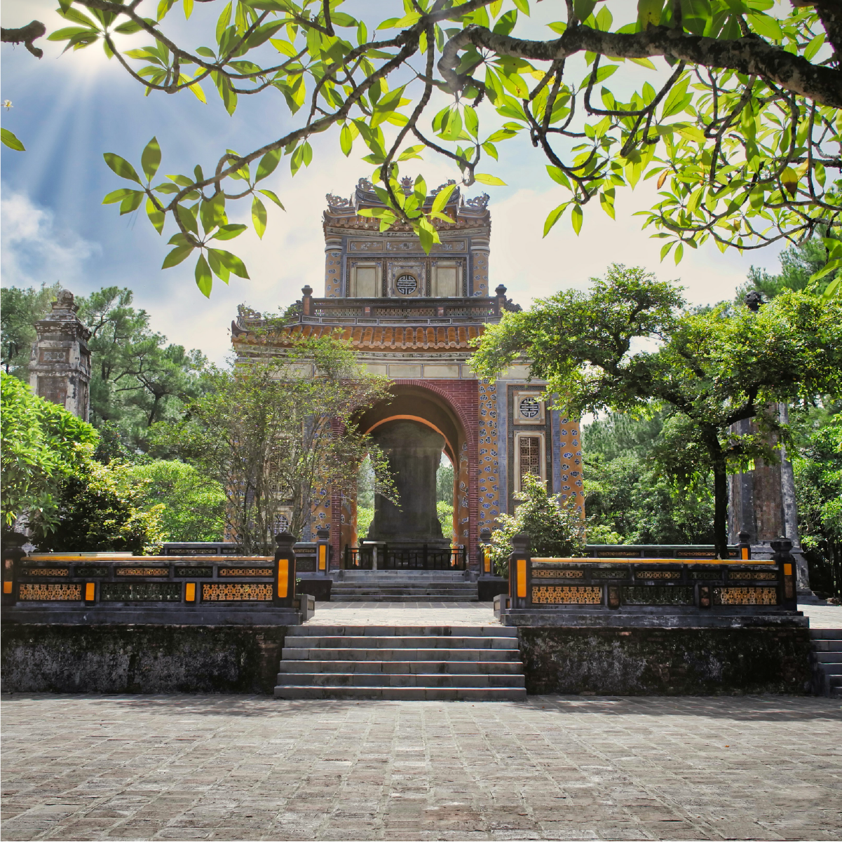 Da Nang to Hue | 1-Day Hue City Tour with Imperial Highlights