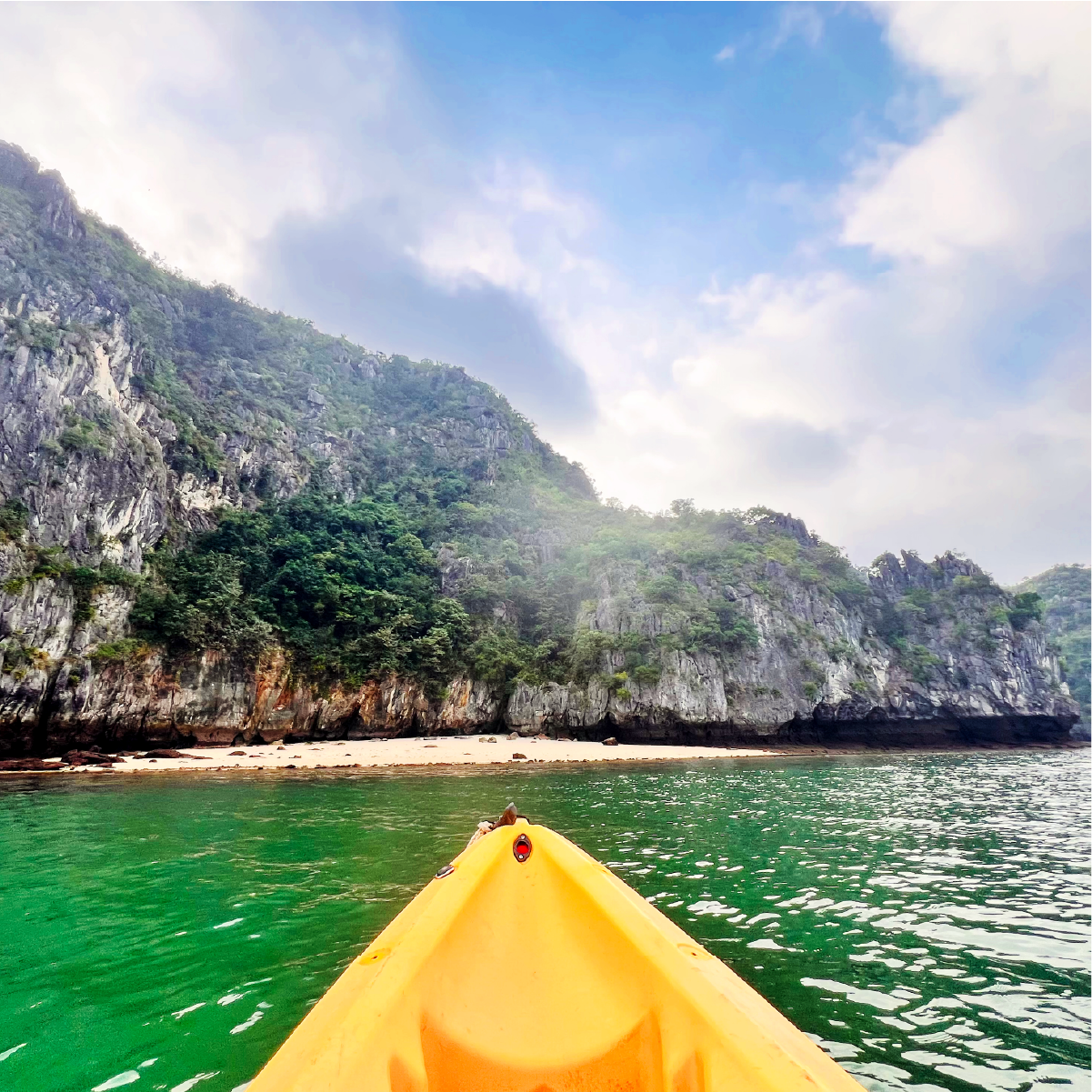 Ha Long Bay Tour (2 Days 1 Night Trip)