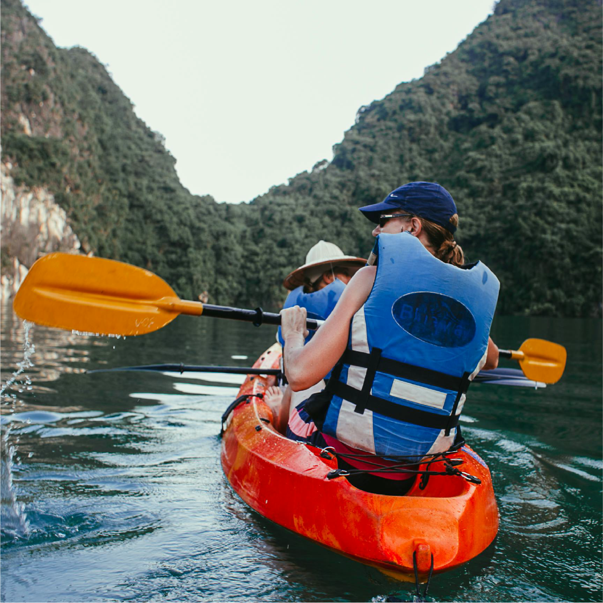 Ha Long Bay Tour (1 Day Trip)