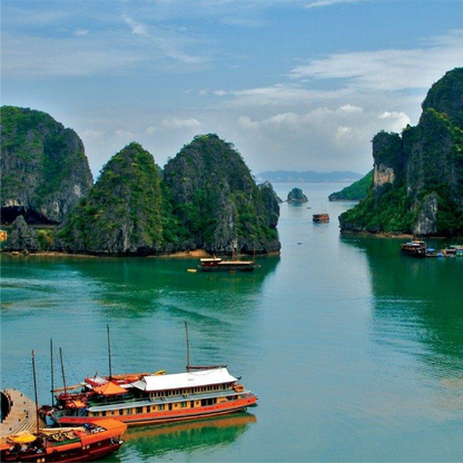 Ha Long Bay Tour (2 Days 1 Night Trip)